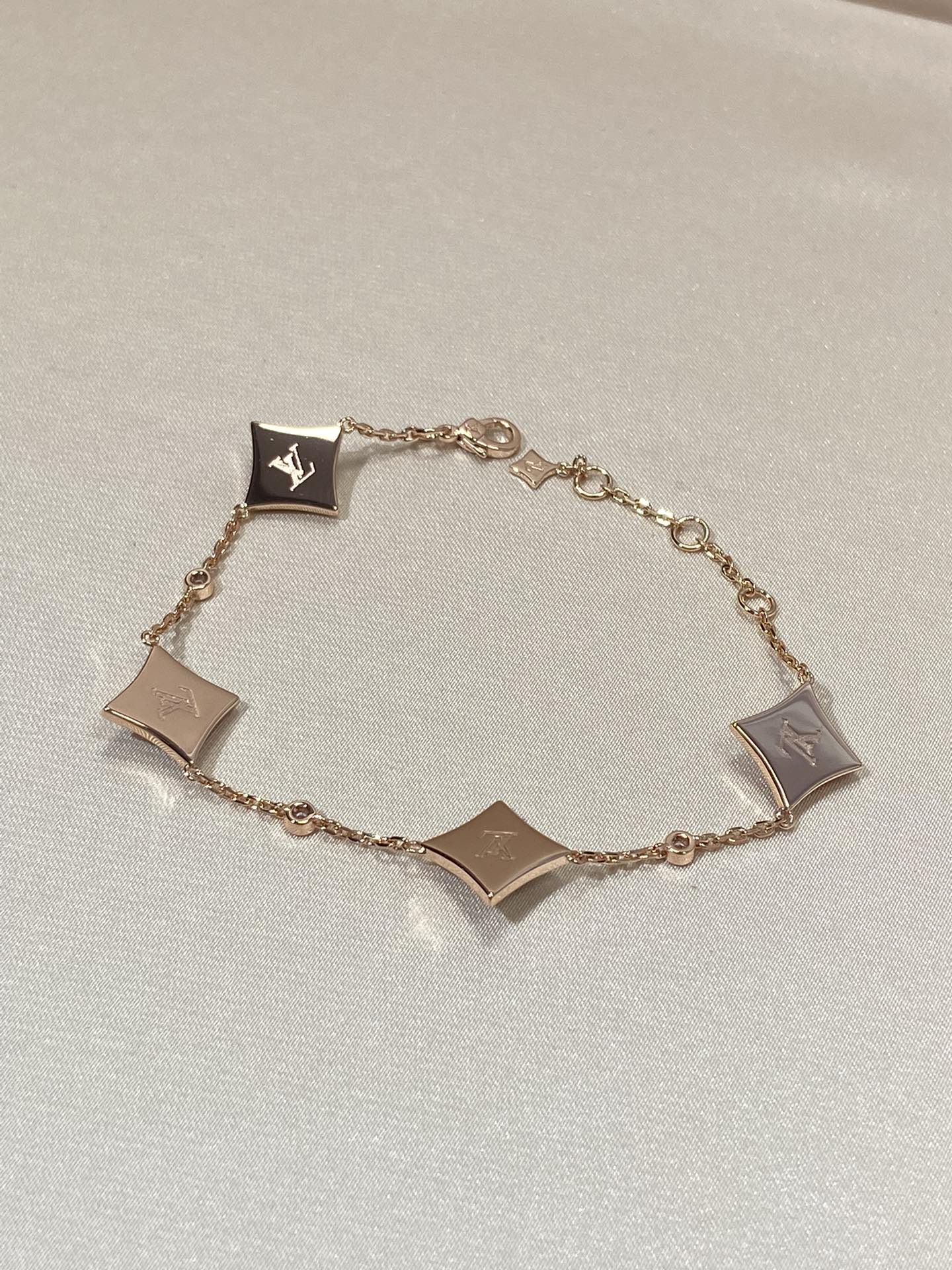 [Zalyn]STAR 4 MOTIF MOP DIAMOND ROSE GOLD BRACELET