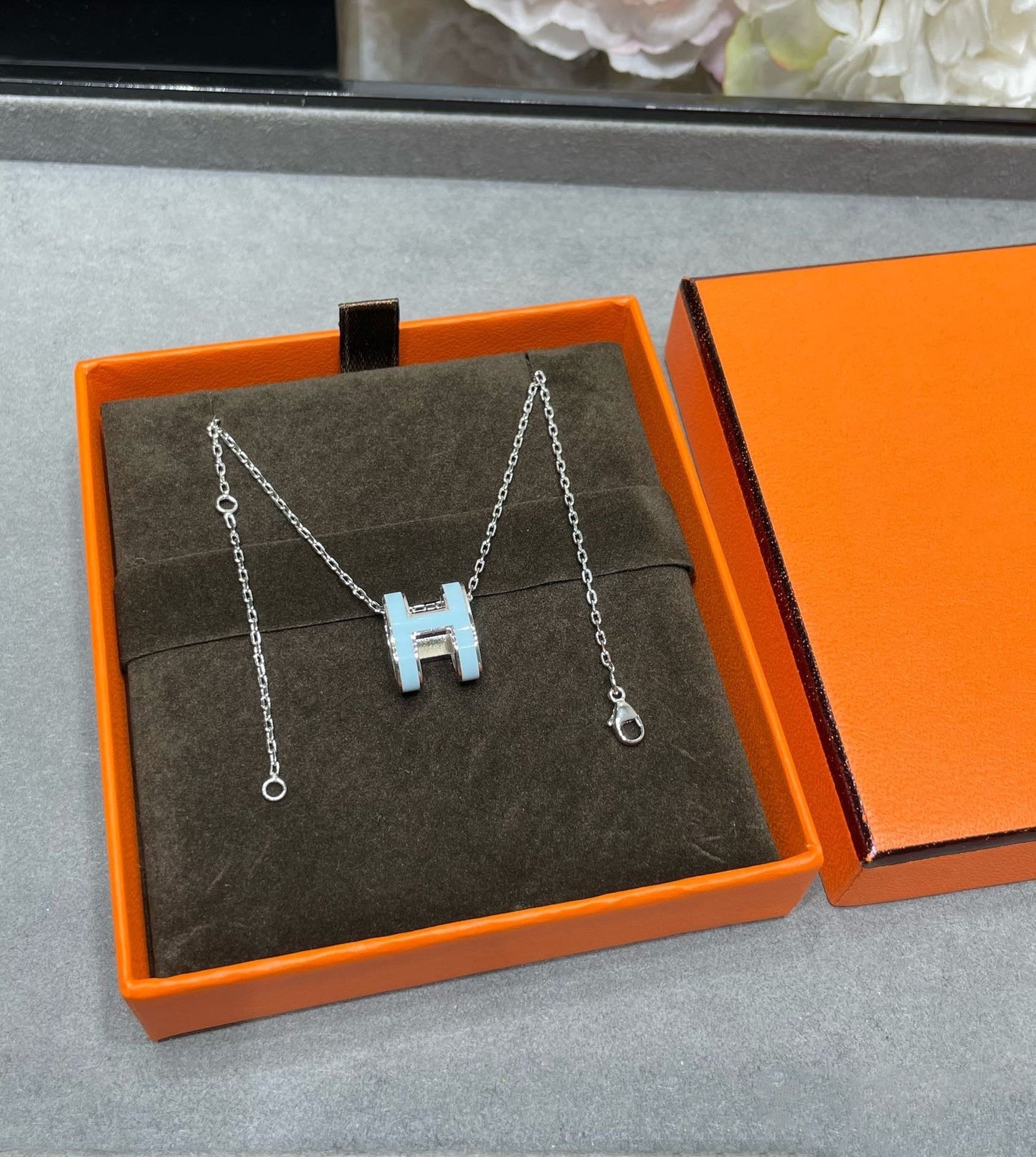 [Zalyn]POP H SKY BLUE NECKLACE