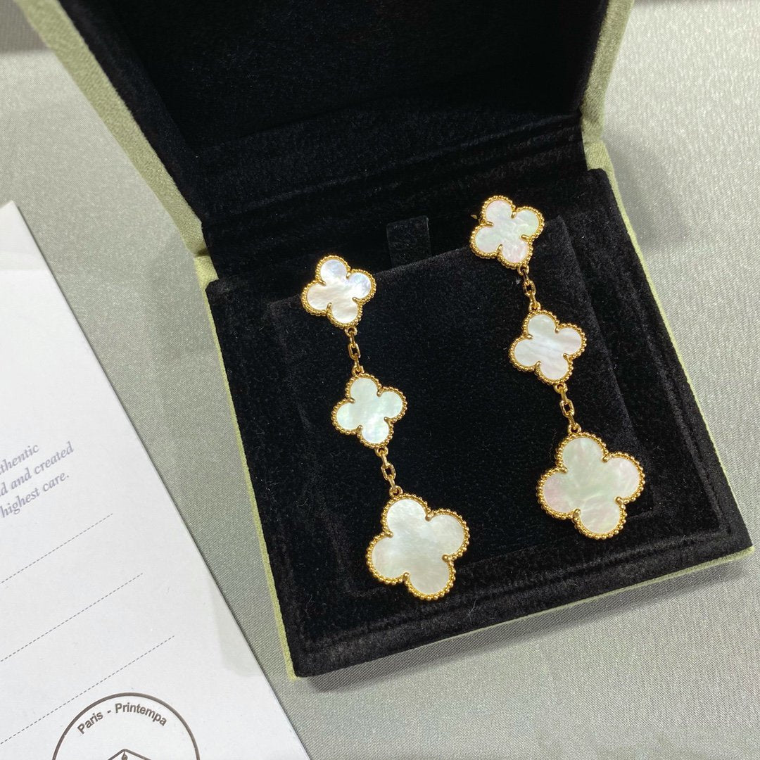 [Zalyn Jewelry ]CLOVER MOP 3 MOTIFS GOLD EARRINGS
