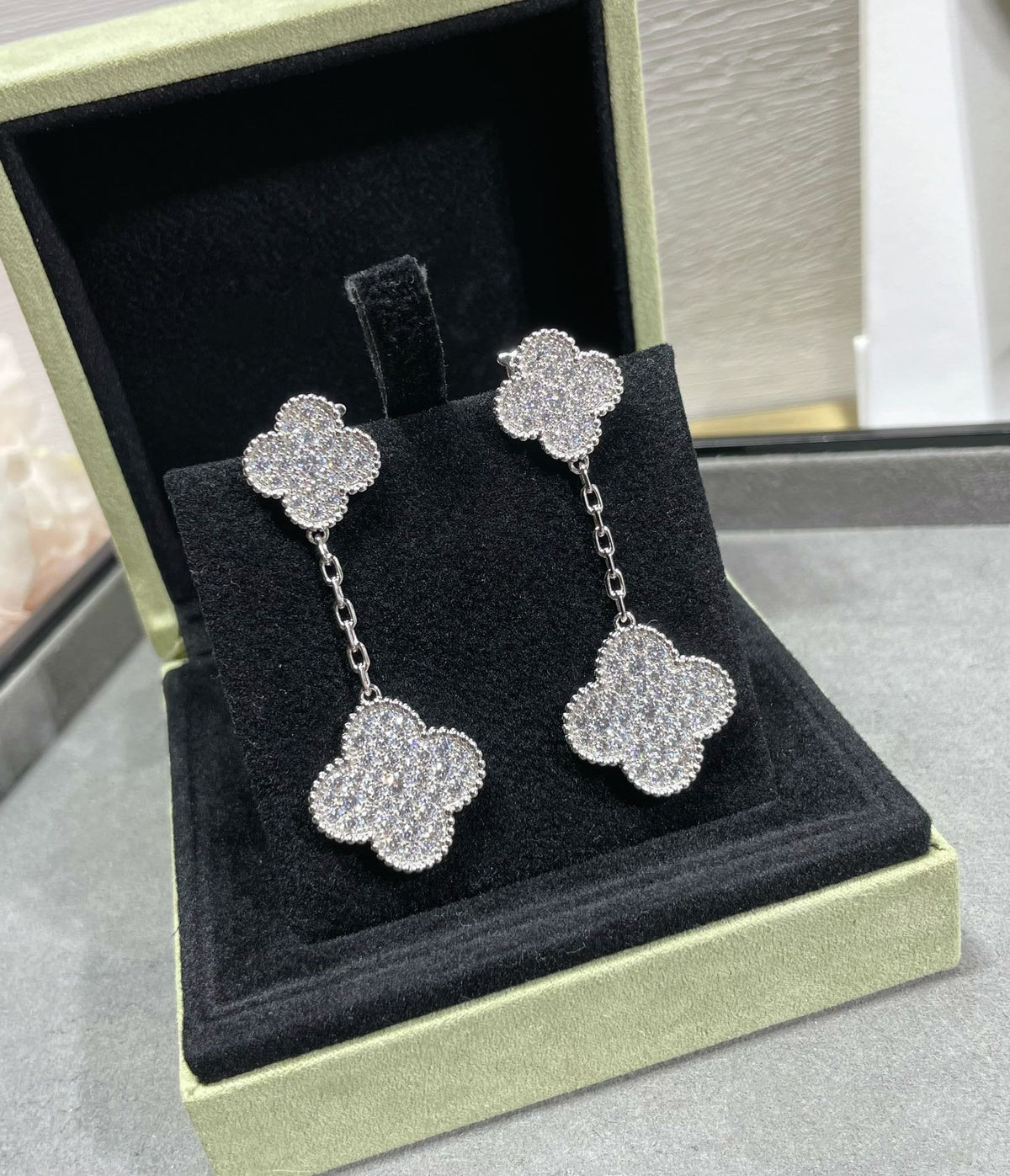 [Zalyn Jewelry ]CLOVER 2 MOTIFS DIAMOND PAVED SILVER EARRINGS