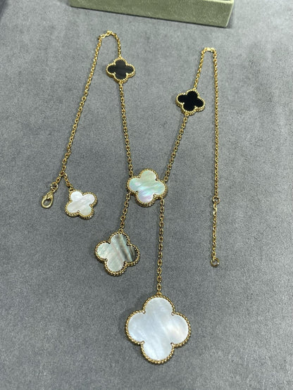 [Zalyn Jewelry ]CLOVER 6 MOTIF MOP ONYX GOLD NECKLACE