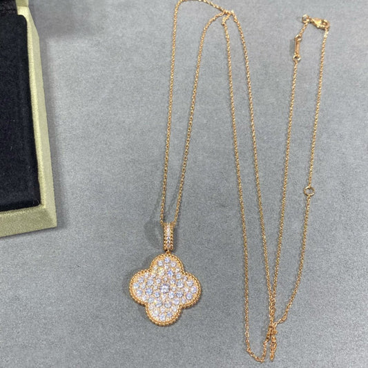 [Zalyn Jewelry ]CLOVER 25MM LARGE PEDANT DIAMOND PAVED LONG NECKLACE