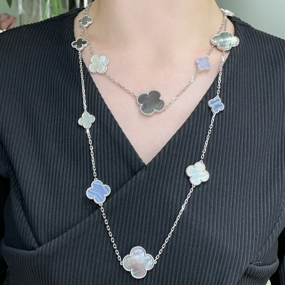 [Zalyn Jewelry ]CLOVER 16 MOTIF CHALCEDONY MOP SILVER NECKLACE