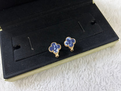 [Zalyn Jewelry ]CLOVER PIETERSITE MEDIUM STUD EARRINGS