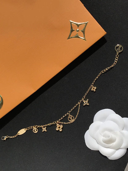 [Zalyn]BLOOMING ROSE GOLD MOP BRACELET