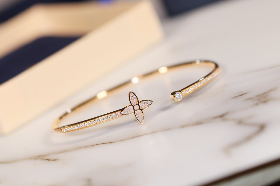 [Zalyn]IDYLLE GOLD OPEN BRACELET DIAMOND PAVED
