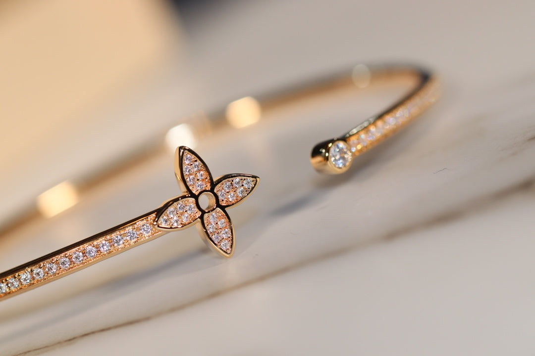 [Zalyn]IDYLLE GOLD OPEN BRACELET DIAMOND PAVED