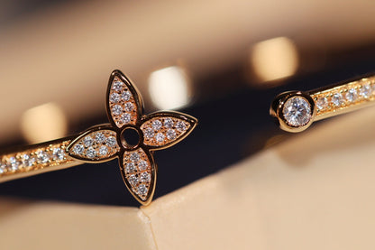[Zalyn]IDYLLE GOLD OPEN BRACELET DIAMOND PAVED