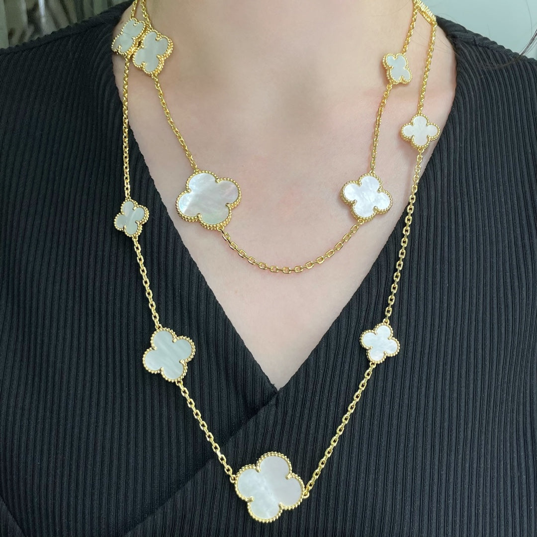 [Zalyn Jewelry ]CLOVER 16 MOTIF WHITE MOP GOLD NECKLACE