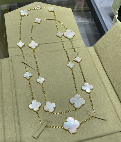 [Zalyn Jewelry ]CLOVER 16 MOTIF WHITE MOP GOLD NECKLACE