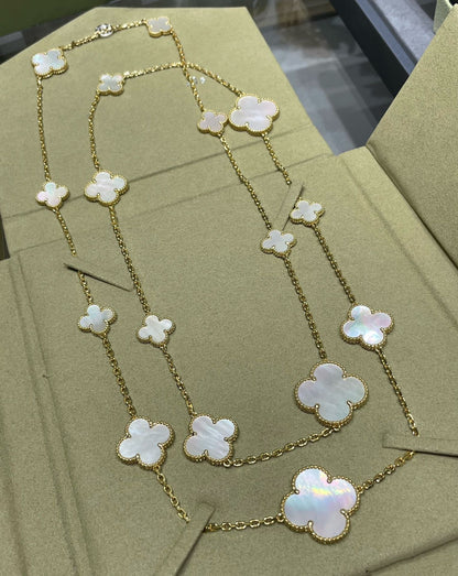 [Zalyn Jewelry ]CLOVER 16 MOTIF WHITE MOP GOLD NECKLACE