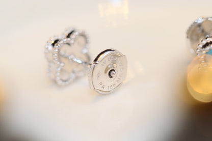 [Zalyn Jewelry ]CLOVER MINI TURQUOISE SILVER STUD EARRINGS