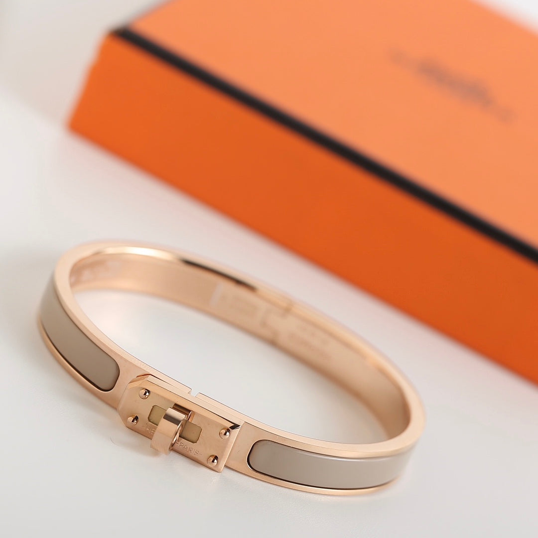 [Zalyn]HM KELLY GREY BRACELET