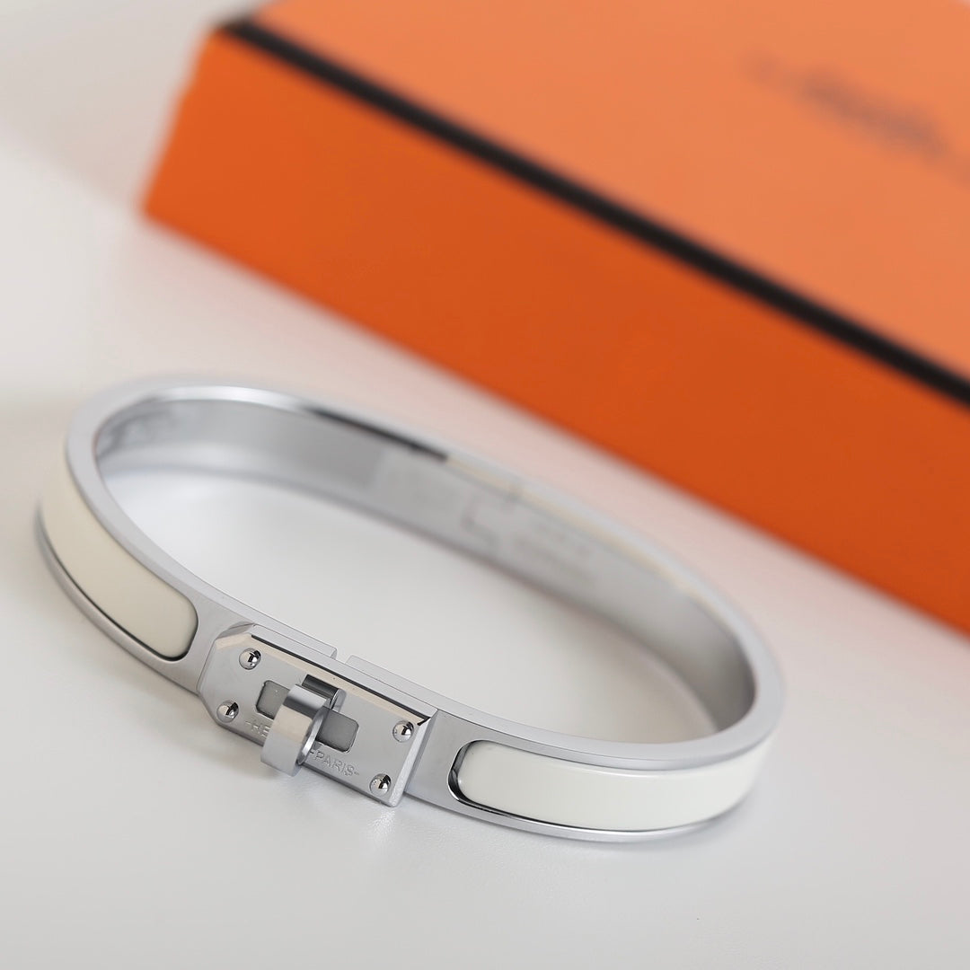 [Zalyn]HM KELLY WHITE BRACELET