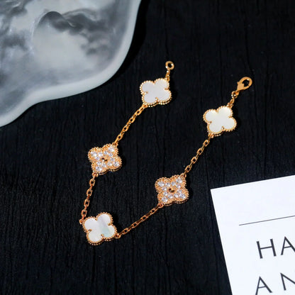 [Zalyn]LUCKY CLOVER 5-MOTIF BRACELET - WHITE MOTHER-OF-PEARL COLLECTION