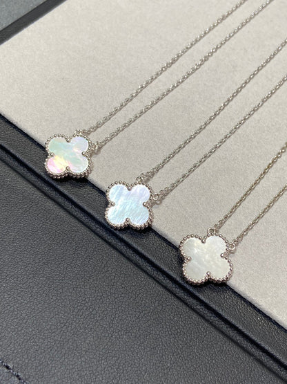 [Zalyn Jewelry ]CLOVER MEDIUM SILVER WHITE MOP NECKLACE