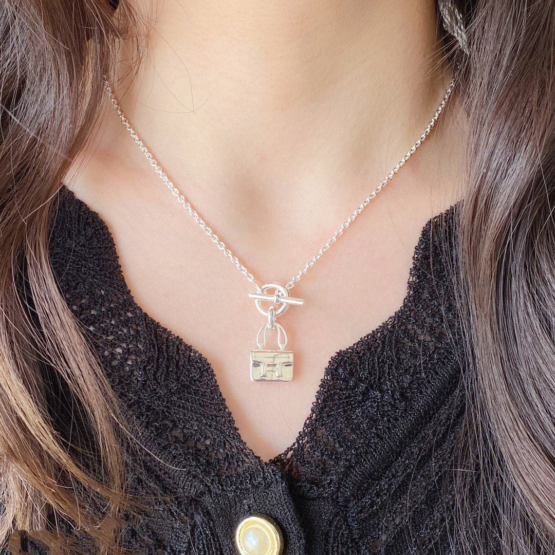 [Zalyn]CONSTANCE PEDANT SILVER NECKLACE