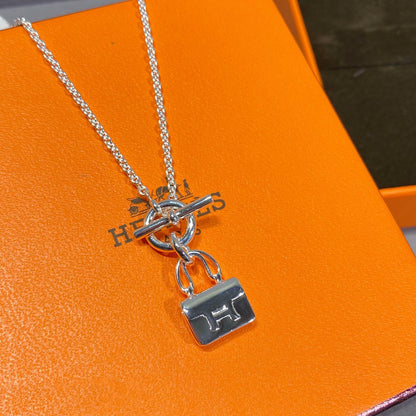[Zalyn]CONSTANCE PEDANT SILVER NECKLACE