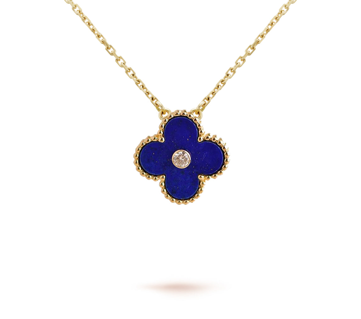 [Zalyn]LIMITED EDITION CHRISTMAS CLOVER FLOWER NECKLACE - 15MM ANNUAL COLLECTIBLE PENDANT