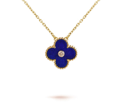[Zalyn]LIMITED EDITION CHRISTMAS CLOVER FLOWER NECKLACE - 15MM ANNUAL COLLECTIBLE PENDANT