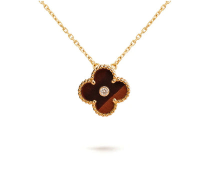 [Zalyn]LIMITED EDITION CHRISTMAS CLOVER FLOWER NECKLACE - 15MM ANNUAL COLLECTIBLE PENDANT