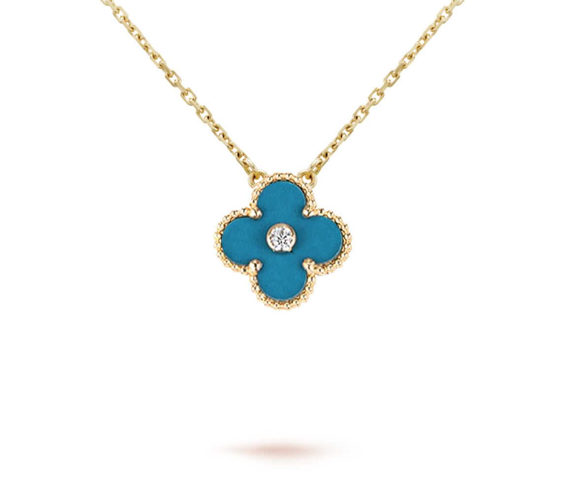 [Zalyn]LIMITED EDITION CHRISTMAS CLOVER FLOWER NECKLACE - 15MM ANNUAL COLLECTIBLE PENDANT