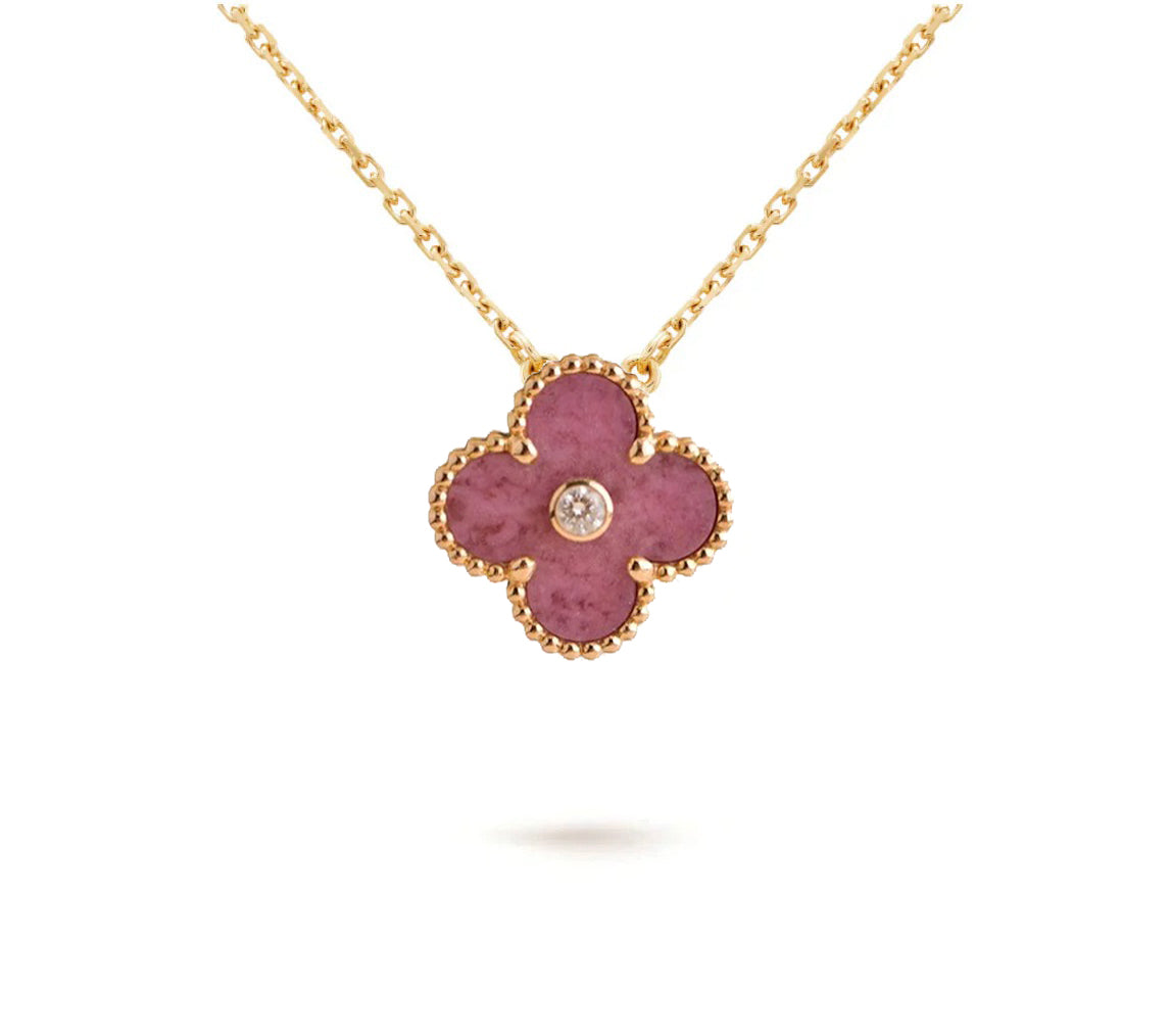 [Zalyn]LIMITED EDITION CHRISTMAS CLOVER FLOWER NECKLACE - 15MM ANNUAL COLLECTIBLE PENDANT