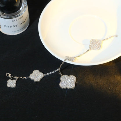 [Zalyn Jewelry ]CLOVER BRACELET 5 MOTIF SILVER DIAMOND PAVED