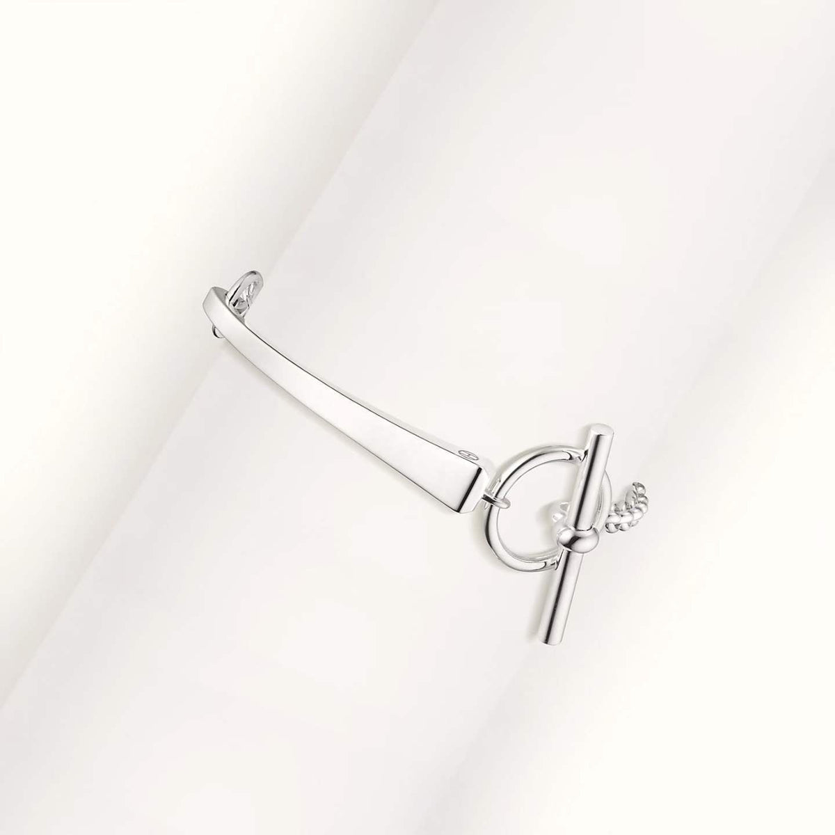 [Zalyn Jewelry]CLOU DE FORGE BRACELET WITH SQUARE CONE STUDS