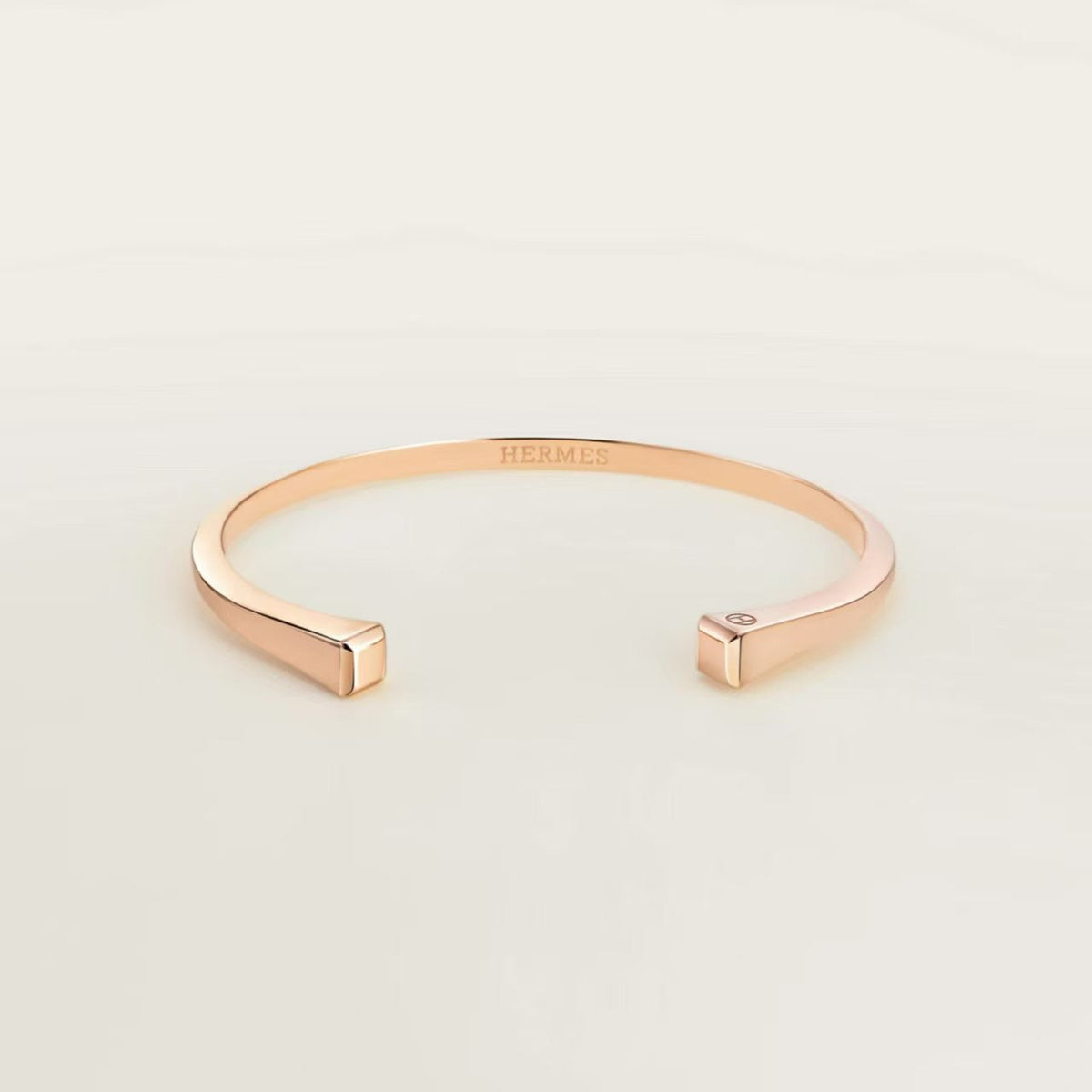 [Zalyn Jewelry]CLOU DE FORGE SQUARE CONE STUDS OPEN CUFF ONE SIZE