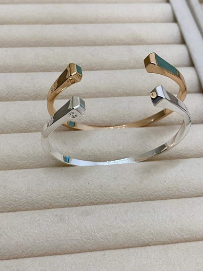 [Zalyn Jewelry]CLOU DE FORGE SQUARE CONE STUDS OPEN CUFF ONE SIZE