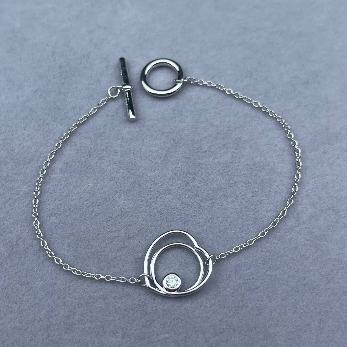 [Zalyn Jewelry]HOLLOW HEART SINGLE DIAMOND BRACELET