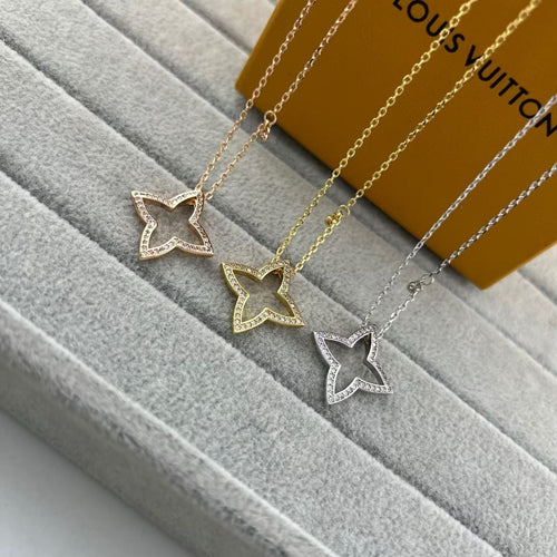 [Zalyn Jewelry]FOUR-LEAF CLOVER OPENWORK NECKLACE