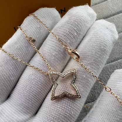 [Zalyn Jewelry]FOUR-LEAF CLOVER OPENWORK NECKLACE