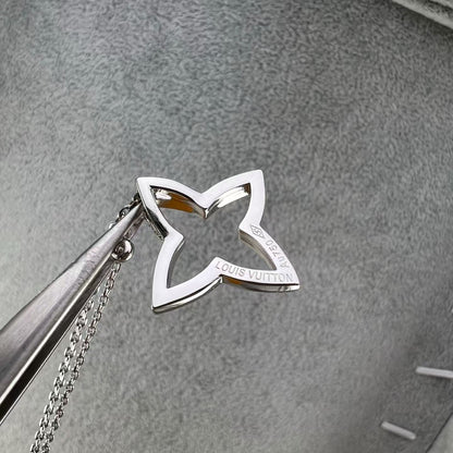 [Zalyn Jewelry]FOUR-LEAF CLOVER OPENWORK NECKLACE