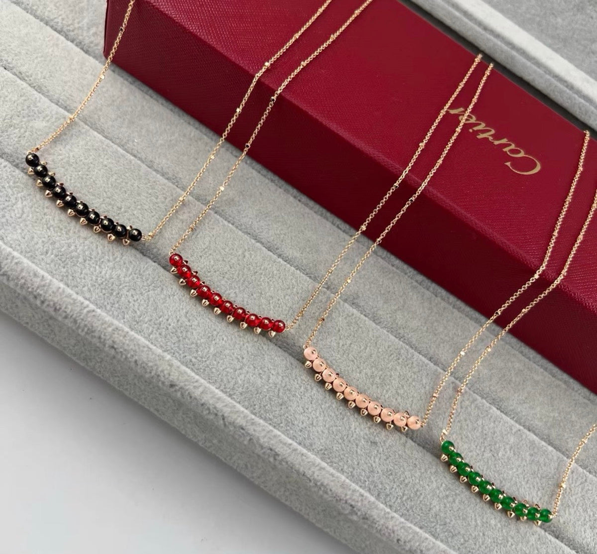 [Zalyn Jewelry]CLASH COLLECTION AGATE CHALCEDONY STUD NECKLACE