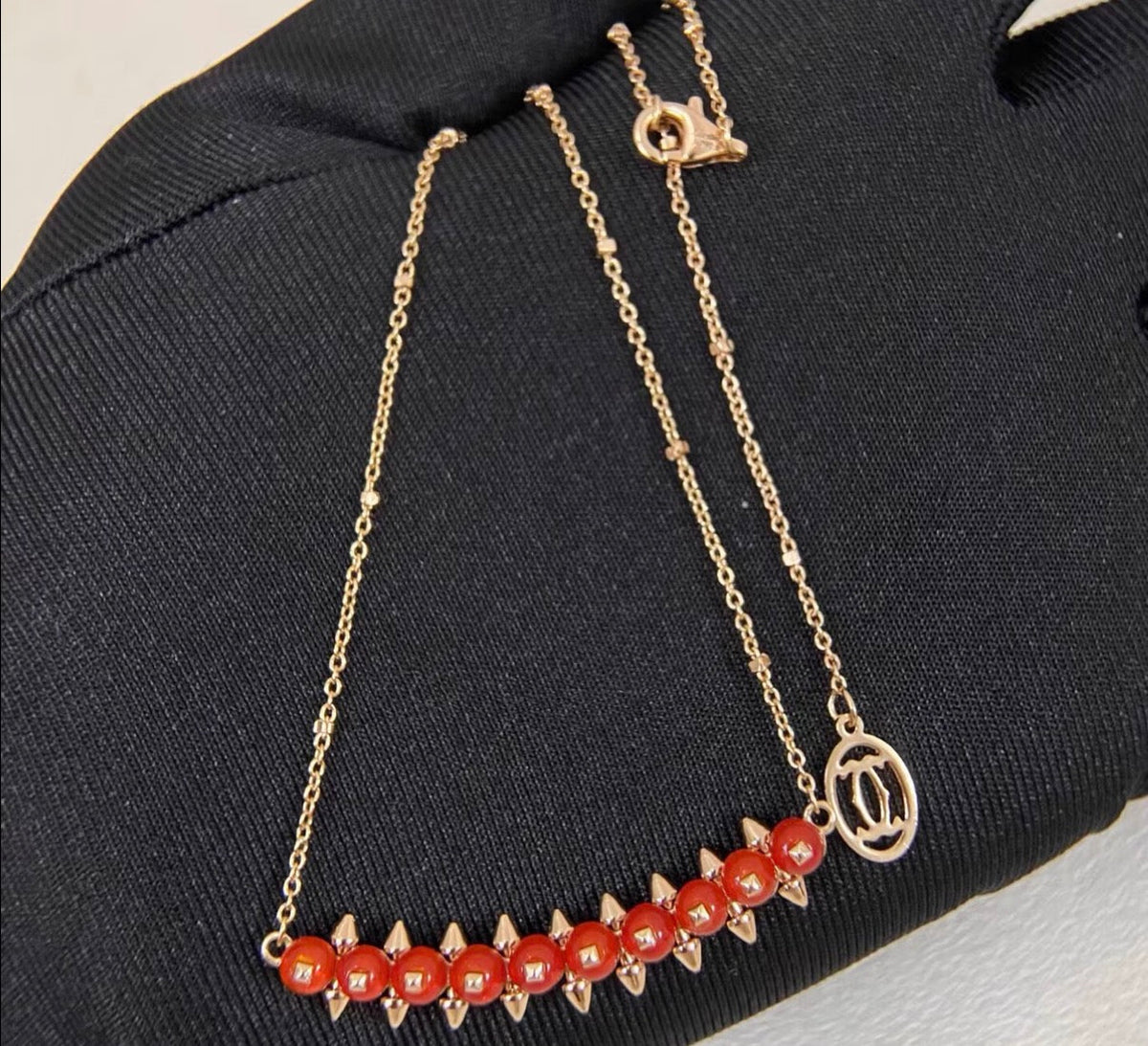 [Zalyn Jewelry]CLASH COLLECTION AGATE CHALCEDONY STUD NECKLACE