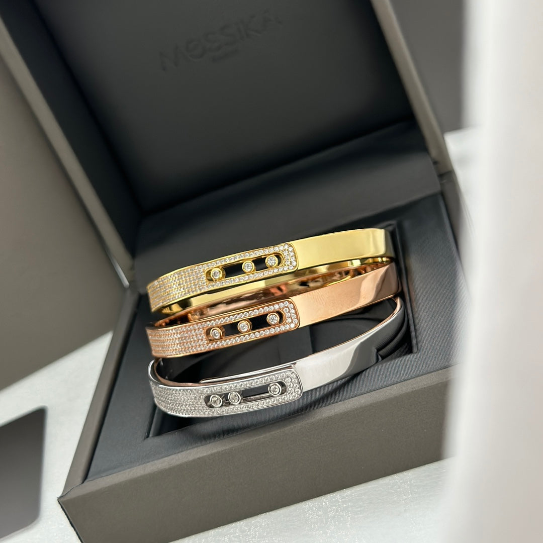 [Zalyn]MOVE NOA PAVÉ DIAMOND BANGLE BRACELET