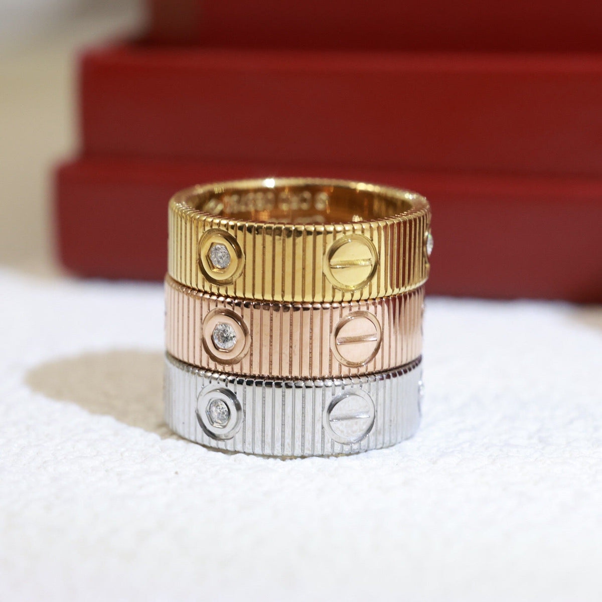 [Zalyn Jewelry]LOVE 6.5MM UNLIMITED 3 DIAMONDS RING