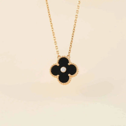 [Zalyn Jewelry ]CLOVER 15MM DIAMOND ONYX NECKLACE