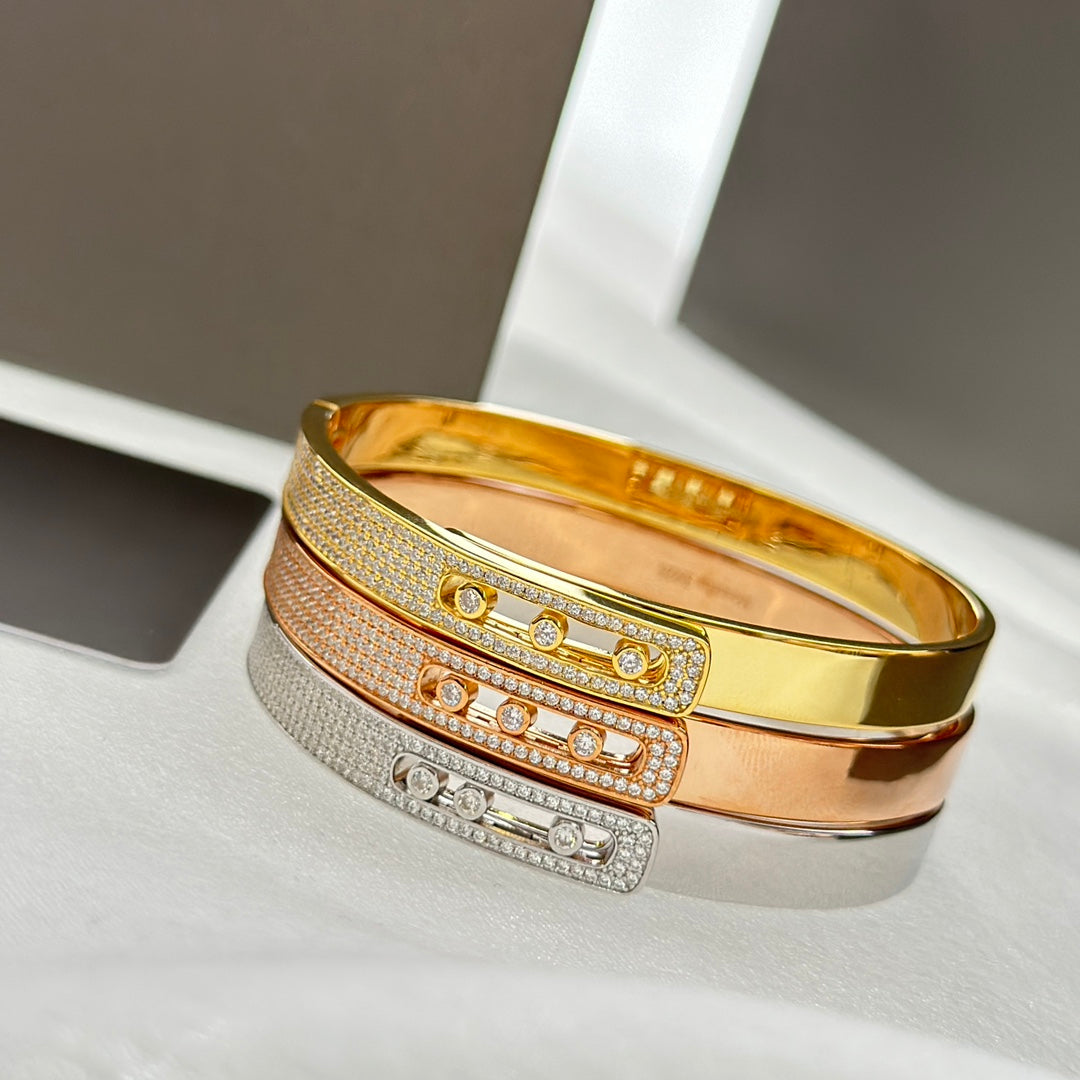 [Zalyn]MOVE NOA PAVÉ DIAMOND BANGLE BRACELET