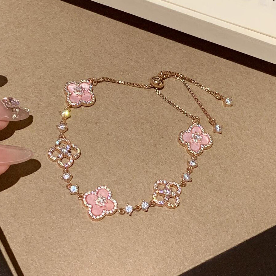 [Zalyn Jewelry ]CLOVER 5 MOTIF PINK BLUE RED WHITE BRACELET