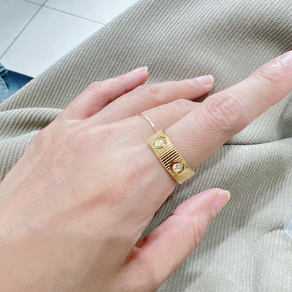 [Zalyn Jewelry]LOVE 6.5MM UNLIMITED 6 DIAMONDS RING