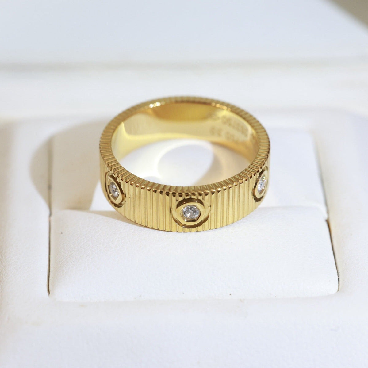 [Zalyn Jewelry]LOVE 6.5MM UNLIMITED 6 DIAMONDS RING