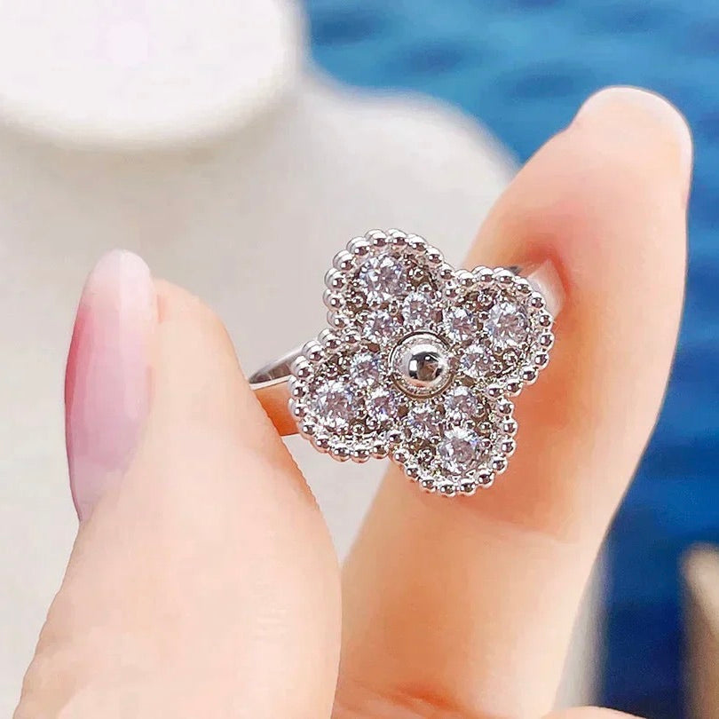 [Zalyn Jewelry ]CLOVER DIAMOND RING