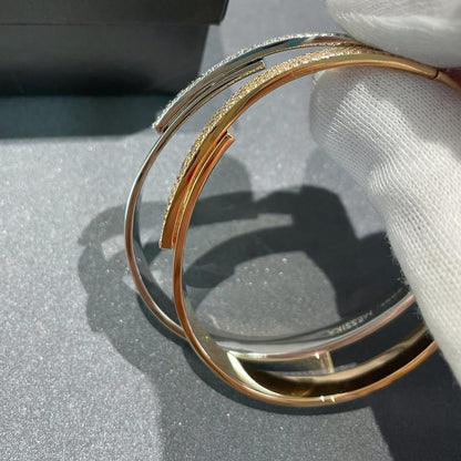 [Zalyn]MOVE NOA PAVÉ DIAMOND BANGLE BRACELET
