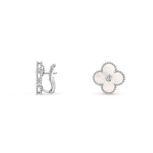 [Zalyn]15MM CLOVER FLOWER STUD EARRINGS DIAMOND-WHITE GOLD COLLECTION