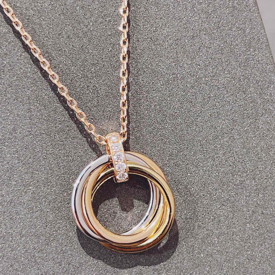 [Zalyn Jewelry ]TRINITY NECKLACE GOLD  DIAMONDS