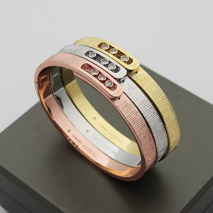 [Zalyn]MOVE NOA CISELÉ BANGLE BRACELET