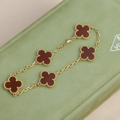 [Zalyn]LUCKY CLOVER 5-MOTIF BRACELET - RED CARNELIAN COLLECTION